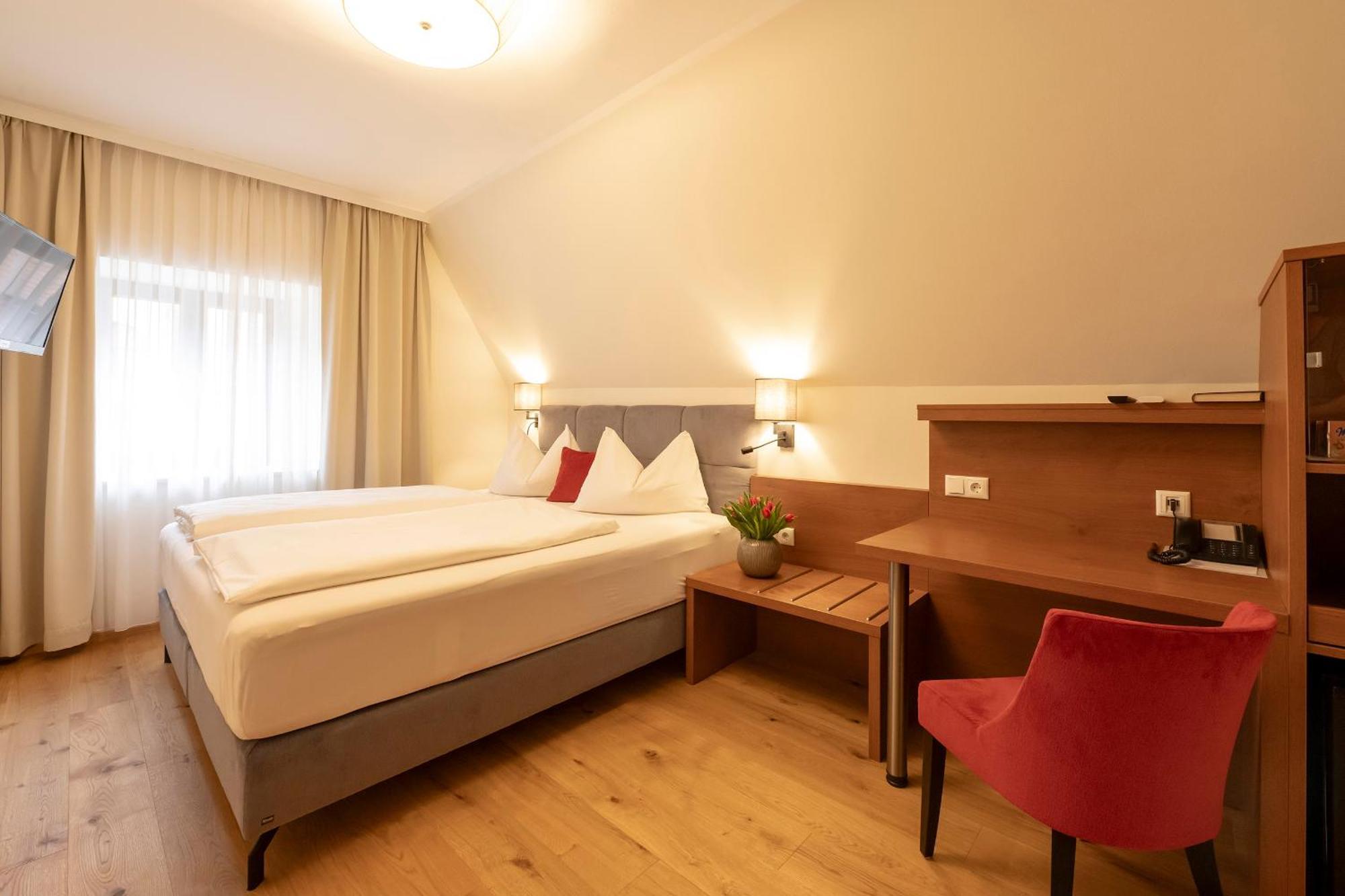 Hotel Mader Steyr Luaran gambar