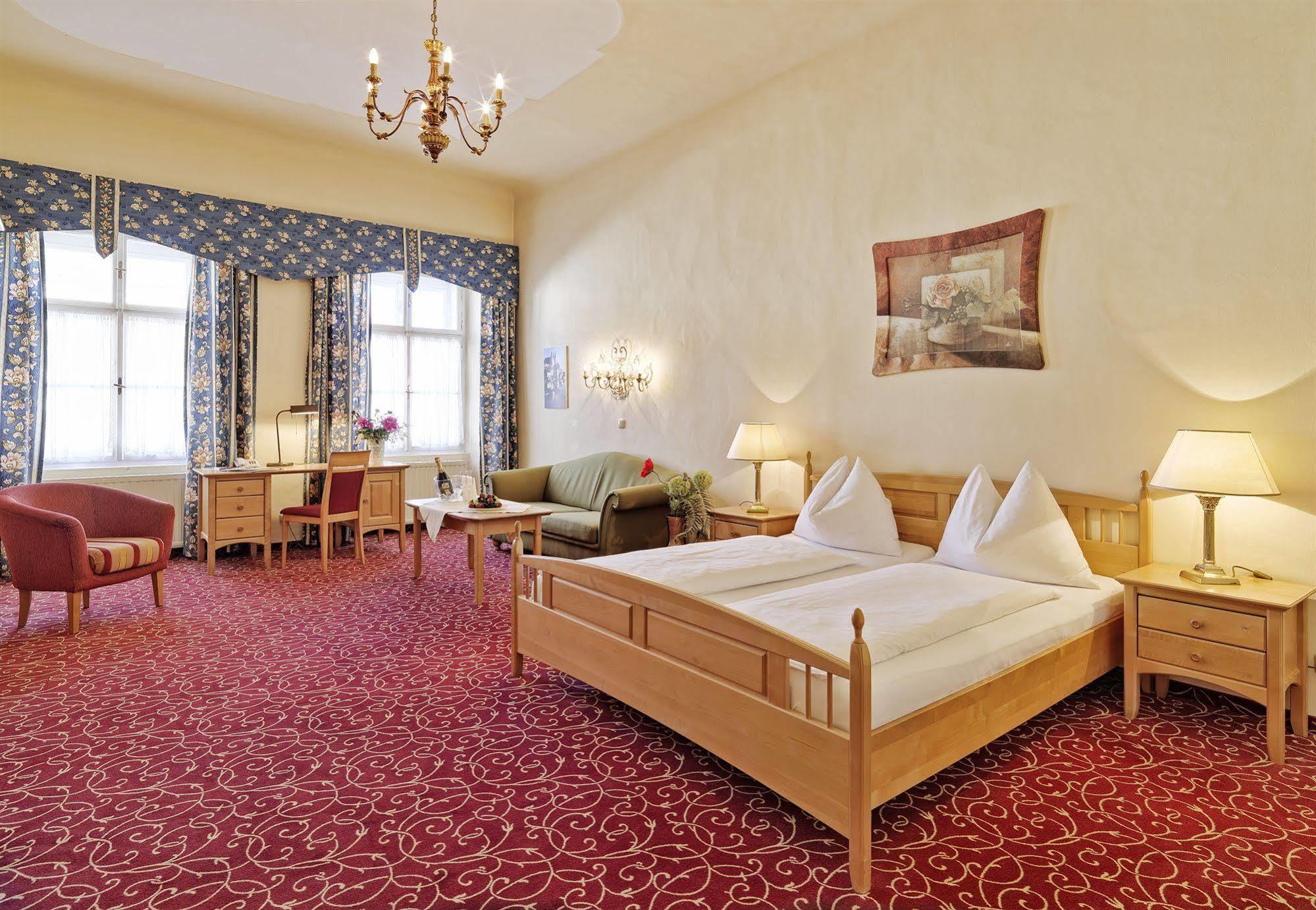 Hotel Mader Steyr Luaran gambar